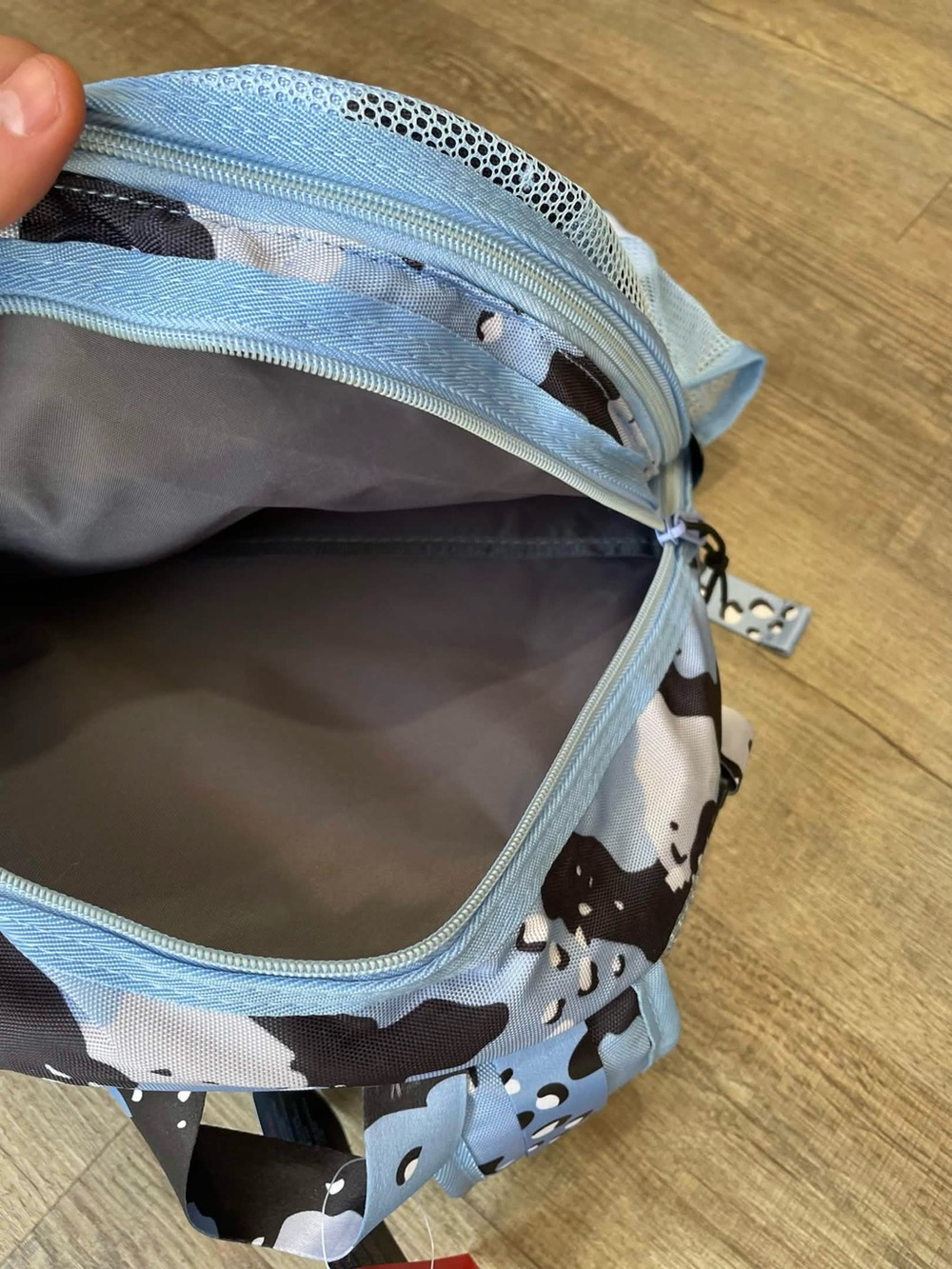 Supreme Backpack SS20 - Picture 3 of 4